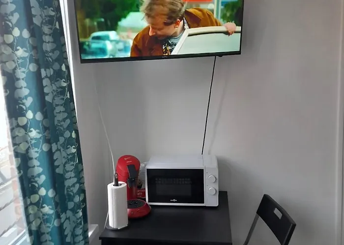 T2 Rénové Proche Métro Appartement